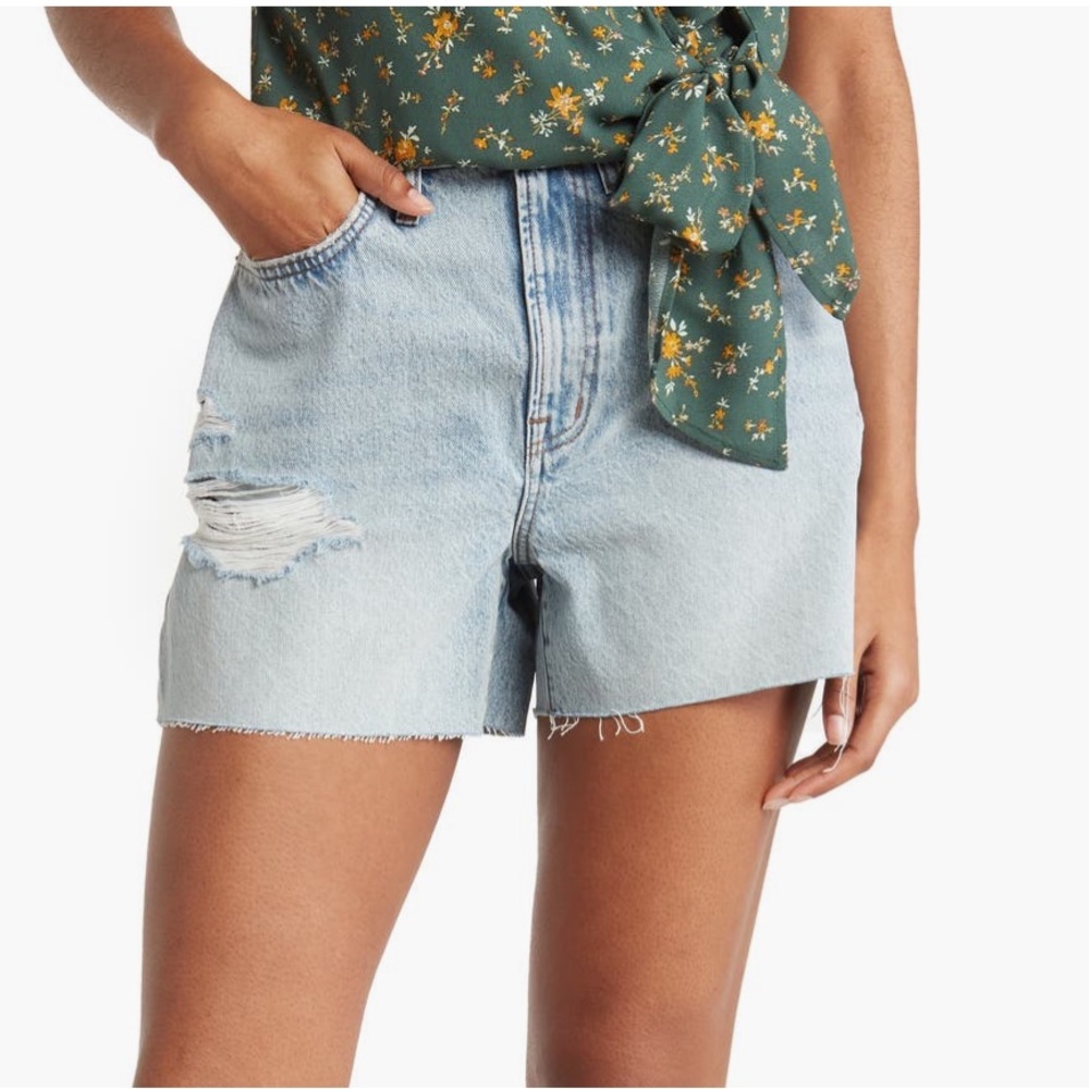 Madewell Distressed Mom Jean Shorts